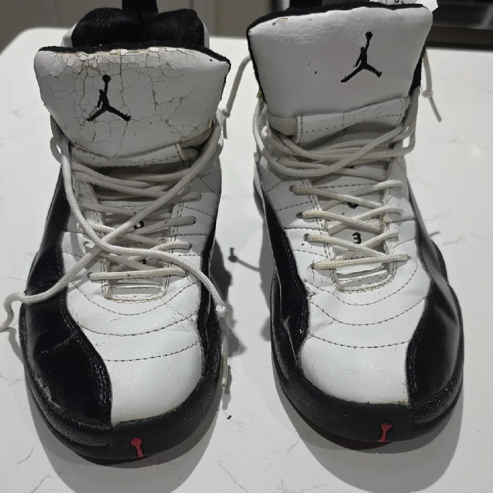 Air Jordan 12 Retro Taxi Sneakers Size 10